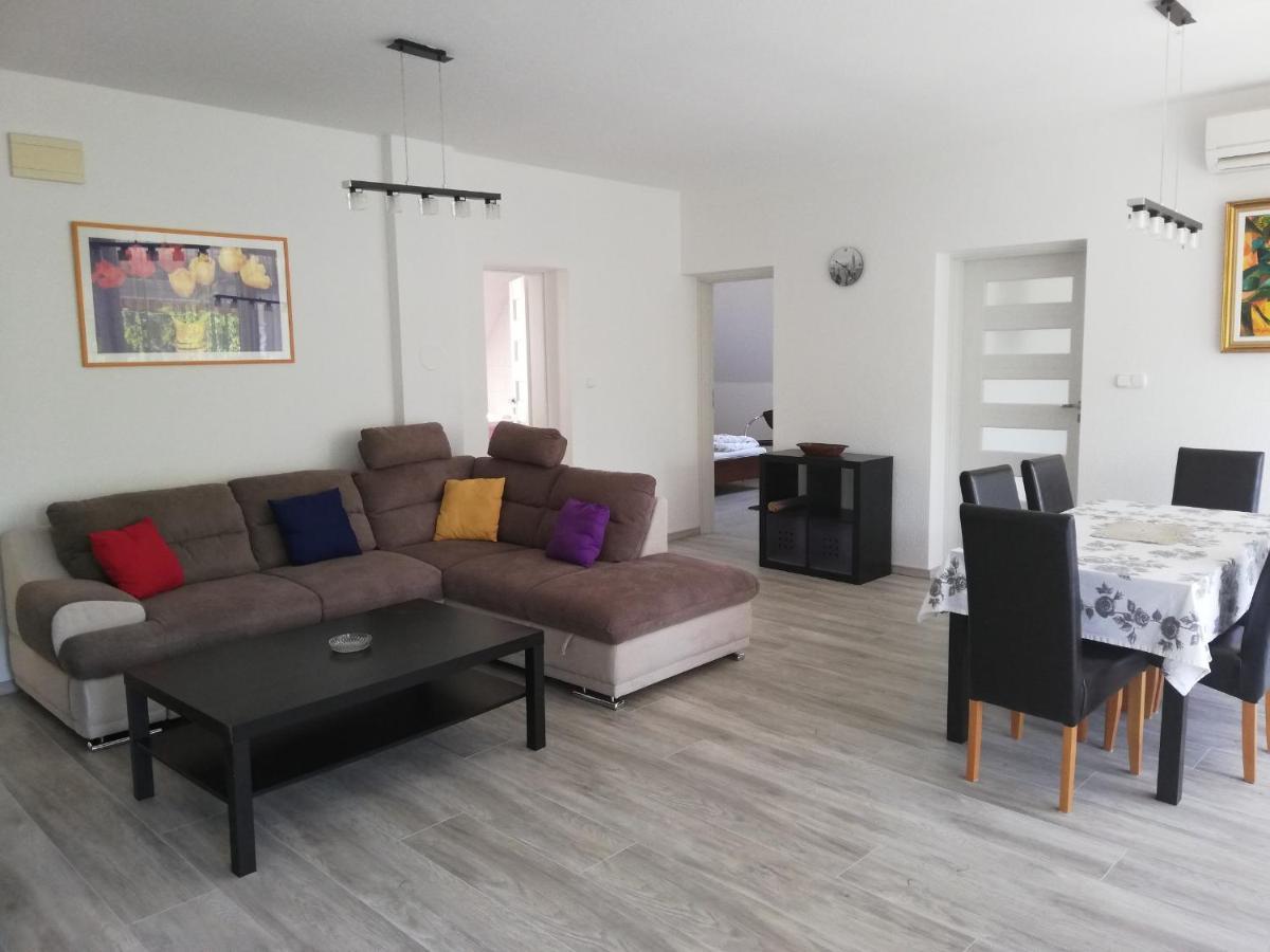 Levente Apartman Balatongyörök エクステリア 写真